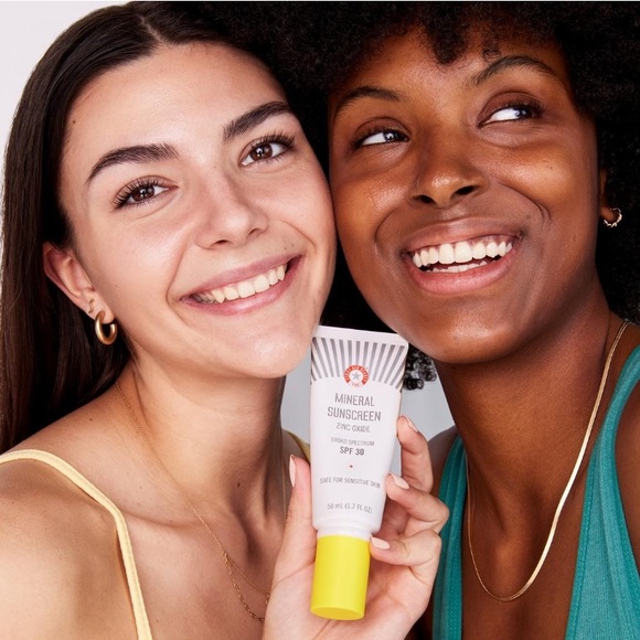 First Aid Beauty Mineral Sunscreen Zinc Oxide, Broad Spectrum, SPF 30 BNIB - Picture 11 of 14